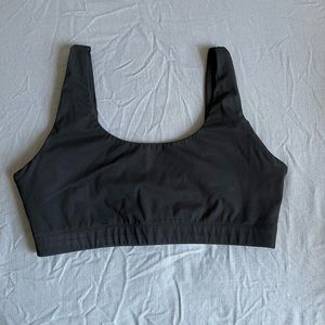 Black bra. Great condition. Size small. Everlane brand.
